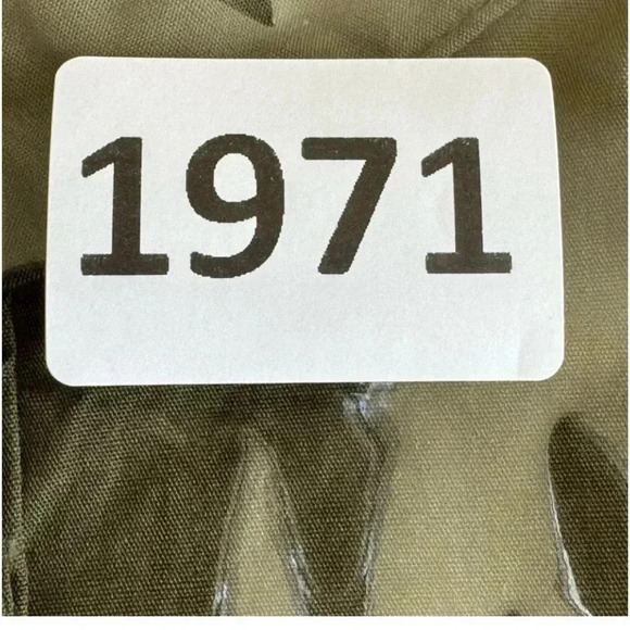 Vetta Olive Green Long Sleeves Button Down Cropped lightweight Top SZ S #1971 - Picture 9 of 9